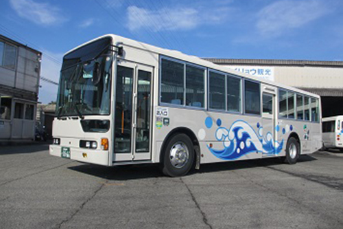 【大型送迎バス】エアロスター33席+立席56人