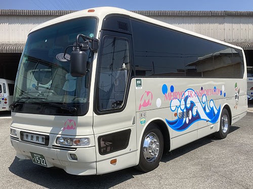【中型観光バス】エアロ-33席・補助席なし