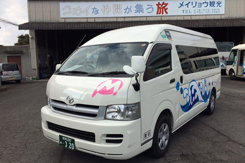 【コミューターバス】ハイエース12席+助手席1席